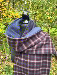 Image 2 of Cosy Remnant scarf.
