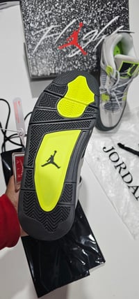 Image 9 of Mens Jordan4s Retro original 1:1