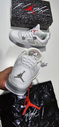 Image 24 of Mens Jordan4s Retro original 1:1
