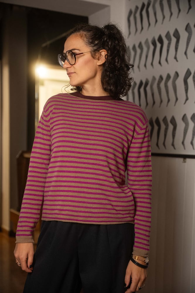 Image of Maglione a righe Sabbia+Fucsia
