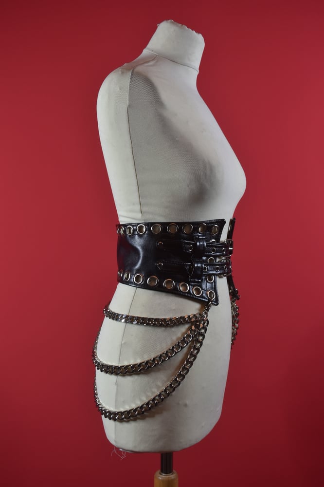 Image of LOVE HURTS BELT