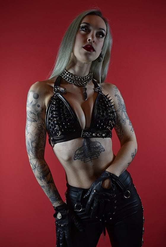 Image of DOMINATE BLACK BRA