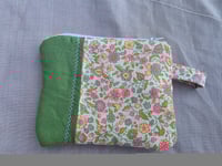 Image 2 of Quilted Linen Zippy Bag in Ditzy Floral 