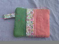 Image 1 of Quilted Linen Zippy Bag in Ditzy Floral 