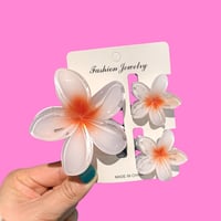 Image 4 of Hawaiian Hair Claw Clips Set