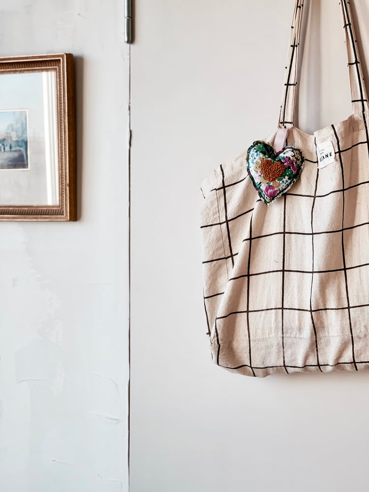 Image of Porte clé brodé - Coeur champêtre 