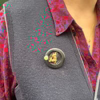 Image 2 of Pins « CERF »