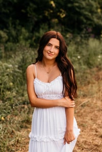 Image 2 of Senior Snapshot Experience {Retainer}