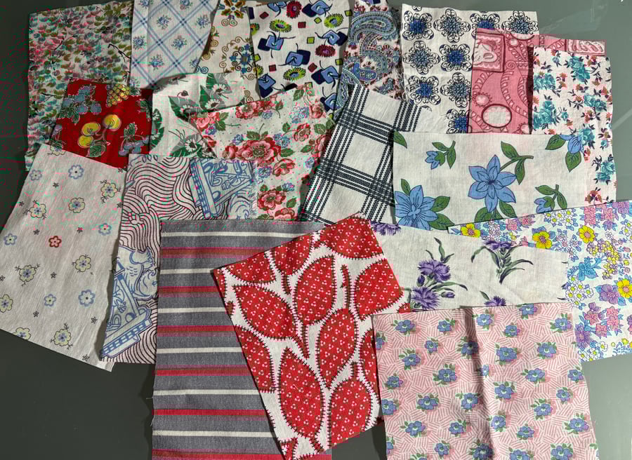 Image of 20 pieces of feedsack as shown 