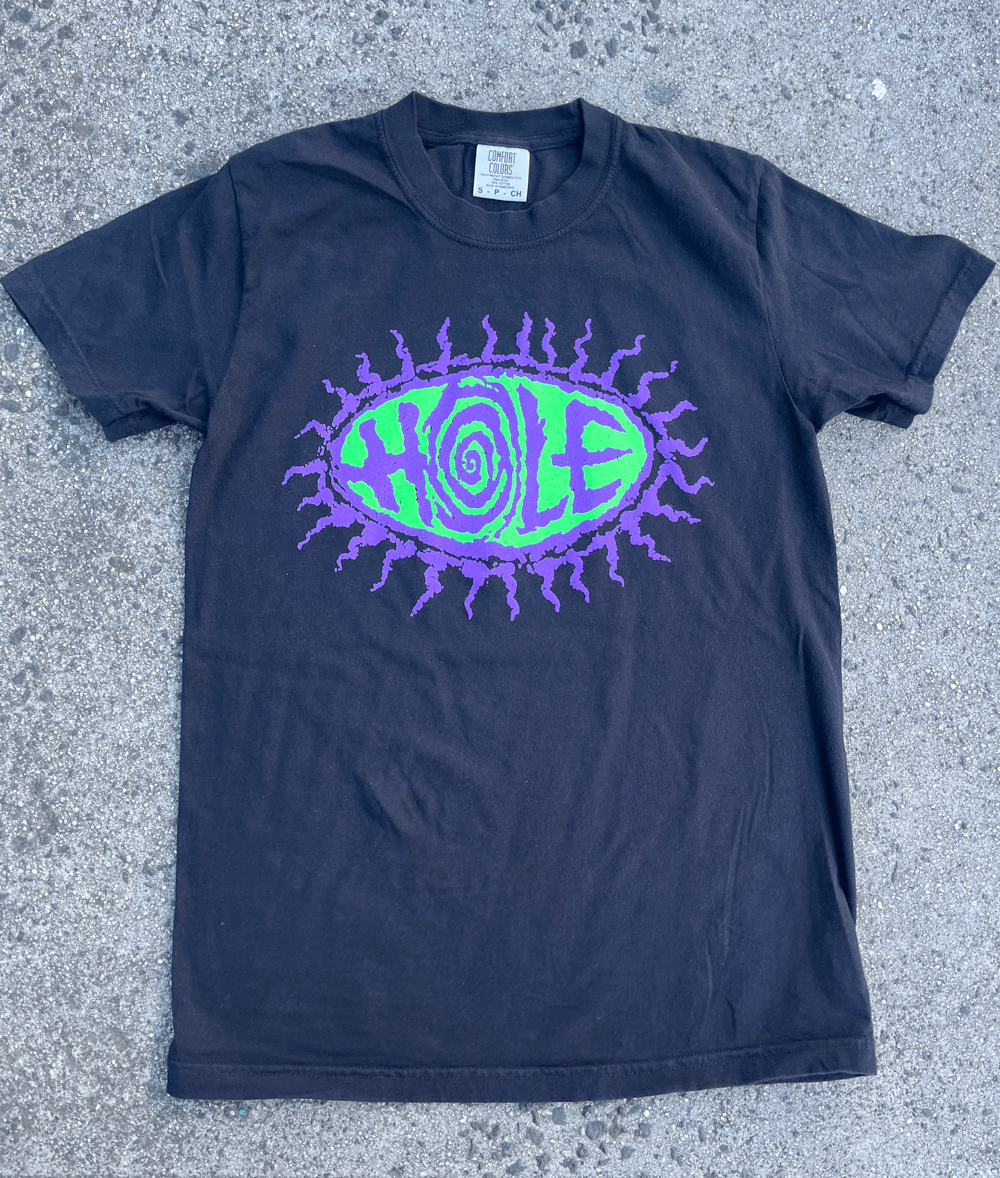 HOLE LOGO TSHIRT