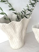 RIPPLES blanco vase