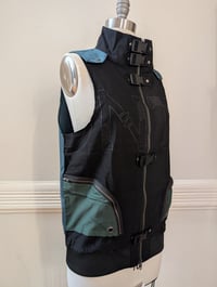 Image 4 of OZZON - Attack Mode Vest (black x green)