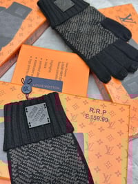 Image 3 of Luis Vutton glove Original 1:1