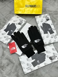 Image 2 of Gloves-Northface (1:1)