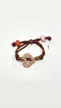 Image 2 of Pulseras Corazón navajo II de Domingo Ayala