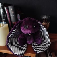 Image 1 of Conejito gótico morado