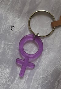 Image 4 of statement schlüsselanhänger