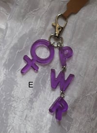 Image 5 of statement schlüsselanhänger