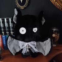 Image 2 of Bat goth croix