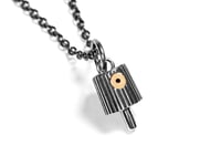 Image 1 of PENDENTIF GRAFFITI NY CAP