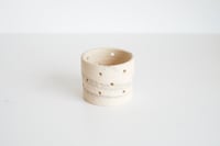 Image 2 of Waternish Sand Candle Pot