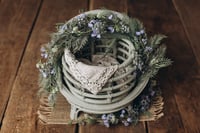Image 1 of Mint set with differnt flowers for a boy and a girl 
