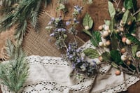 Image 7 of Mint set with differnt flowers for a boy and a girl 