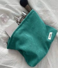Green make up corduroy 