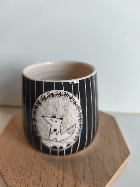 Image of    Petite tasse loup noir et blanc 