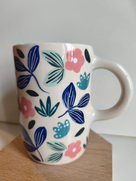 Image of Grande tasse anse fleur rose bleu