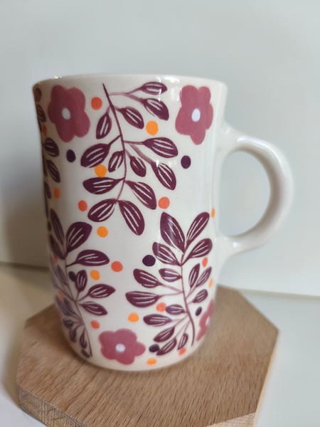 Image of  Grande tasse anse feuillage bordeau 