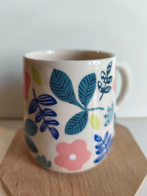 Image of  tasse anse fleur rose