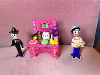 Image 6 of Mini Altar and Calavera dolls