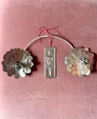Image 4 of Silver Flower with Tamate : Man