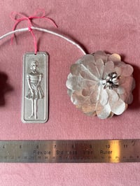 Image 4 of Silver Flower with Tamate : Girl