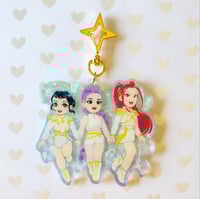 Image 2 of  Huntr/x Holo Foil Charm