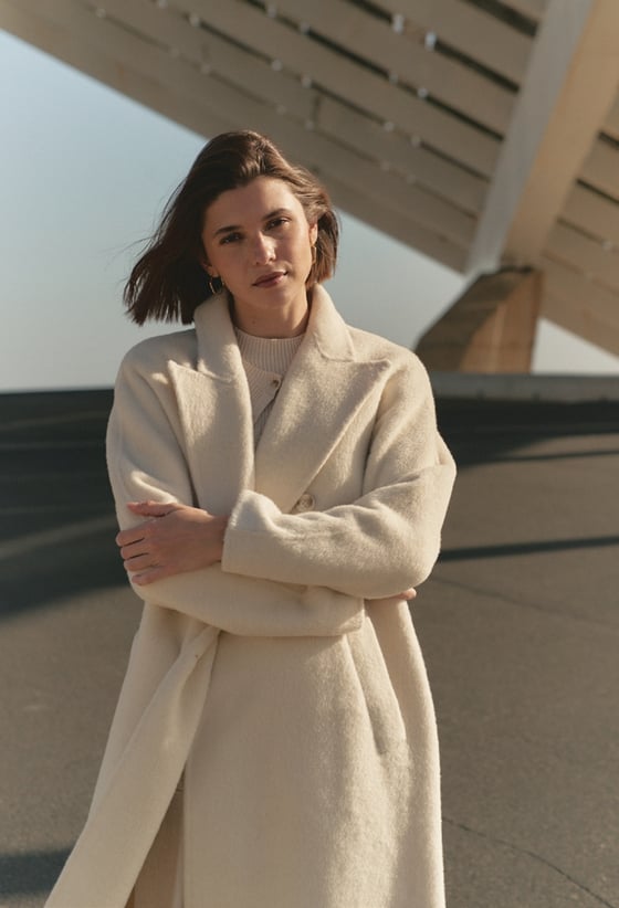 Image of Abrigo Louvre Mus & Bombon