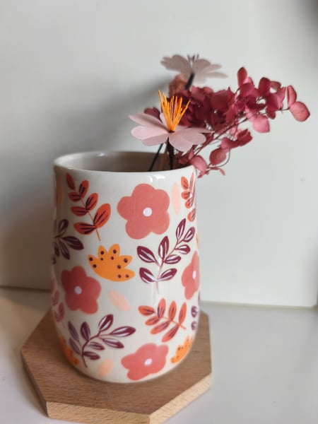 Image of vase feuillage orange rose