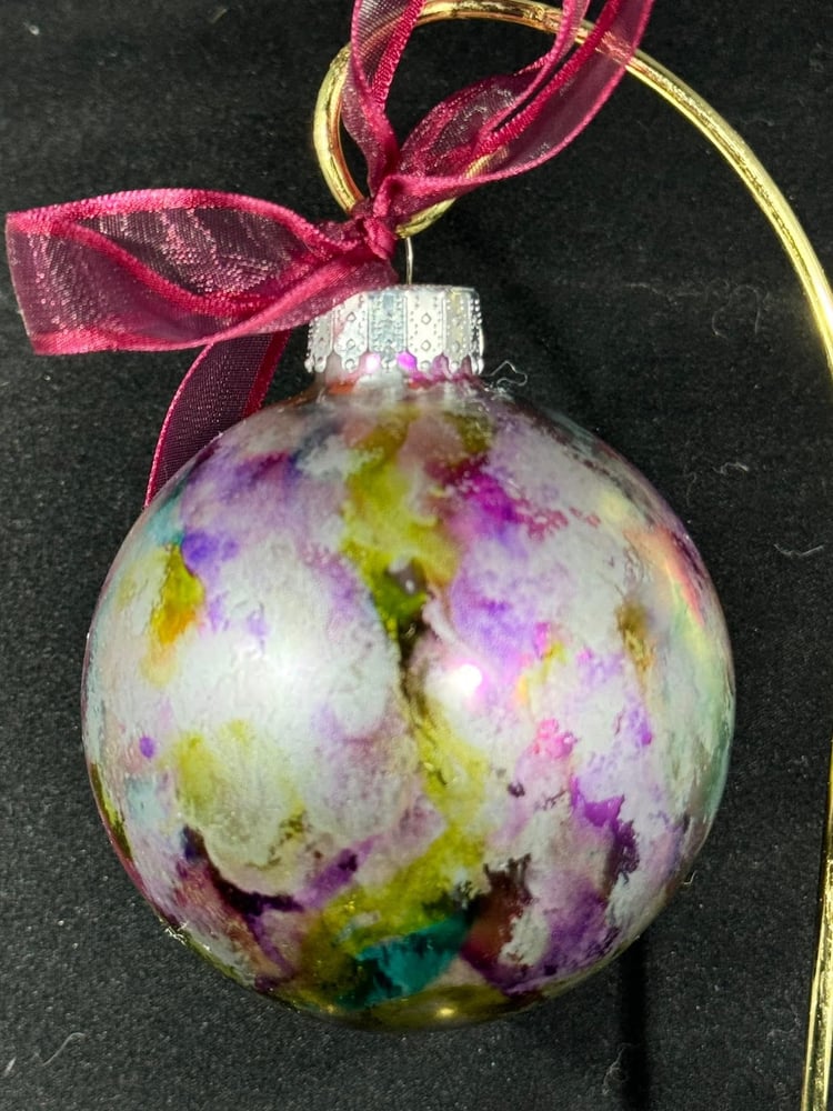 Image of Ornament Painting with Carol Oldenburg