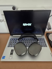 Image 3 of Headphone Max