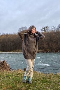 Image 4 of Cable wool sweater - Ready to ship