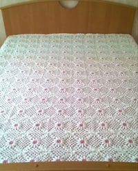 Image 2 of Hand crocheted bedspread with floral pattern - Ready to ship
