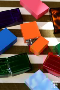 Image 5 of Briquet Hard edge