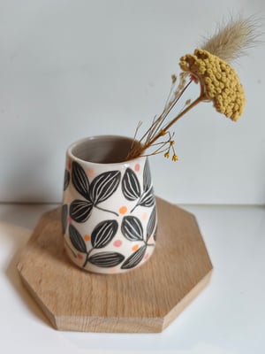 Image of  Petit vase feuillage brun