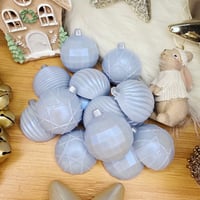 Image 2 of Snowkissed 5pk Baubles