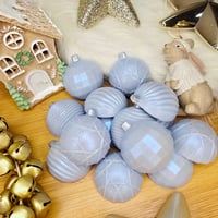 Image 4 of Snowkissed 5pk Baubles