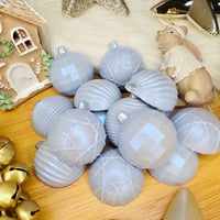 Image 5 of Snowkissed 5pk Baubles