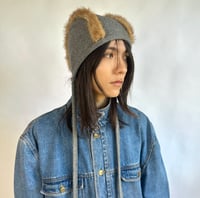 Image 3 of Gale Coif 