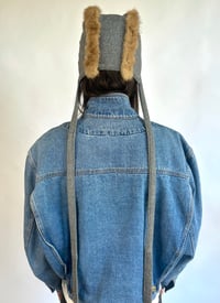 Image 5 of Gale Coif 