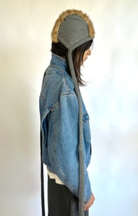 Image 4 of Gale Coif 